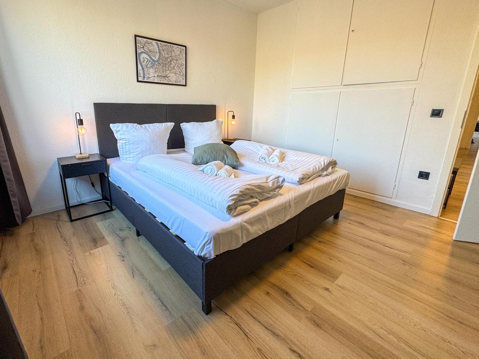 Apartment Duesseltal Messe 100Qm Düsseldorf Exteriér fotografie
